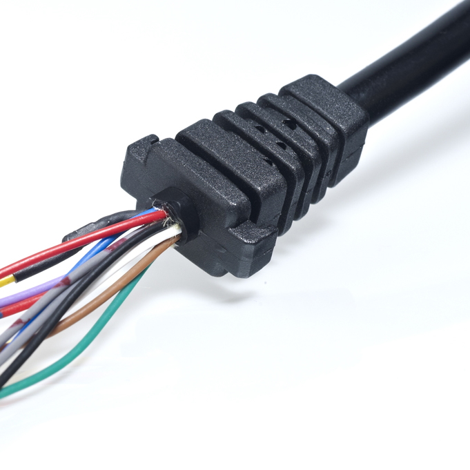 Cable Assemblies with overmolded connector, cables assemblies with overmoulded strain relief