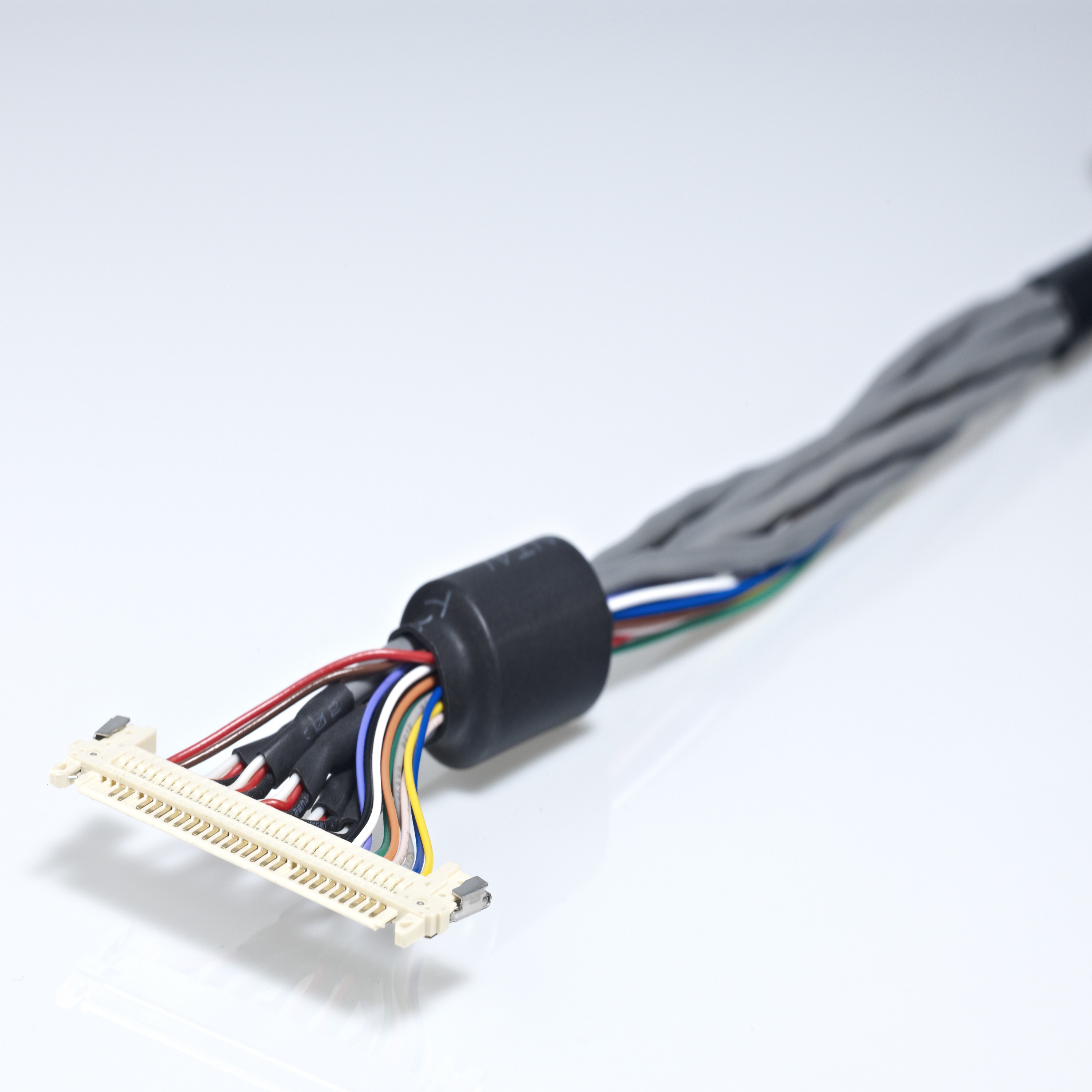 Custom tailored LVDS Cable, Custom tailored Display cable, Cables Assembly with JAE, Cable Assembly with Hirose