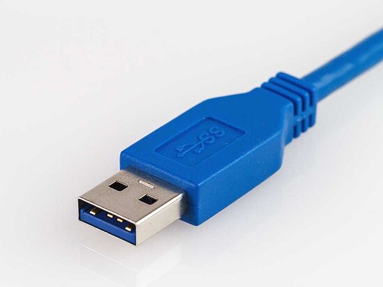 Bild 1 - Cable USB 3.0 USB-A female penalmount to USB-A male