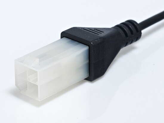Bild 1 - Kabelkonfektion mit Molex Mini-Fit Jr 4,2mm und Umspritzung