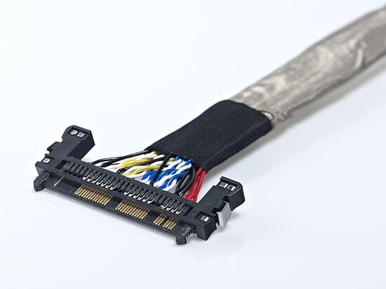 Bild 1 - LVDS Display Cable with  Hirose FX15