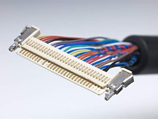 Bild 1 - LVDS Display Cable with  JAE FI-X