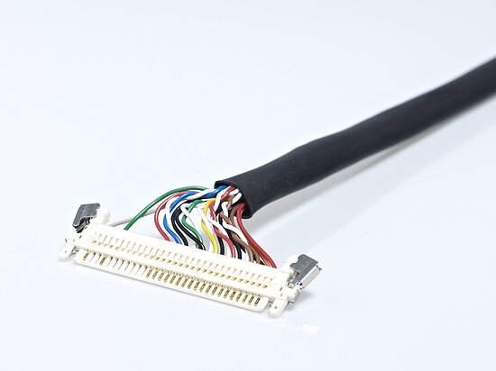 Bild 1 - LVDS Display Cable with  JAE FI-X wires and acetate Cloth
